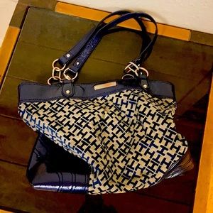 Tommy Hilfiger purse